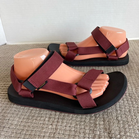 Teva Other - TEVA Original Universal Sandal-Fired Brick Size 8